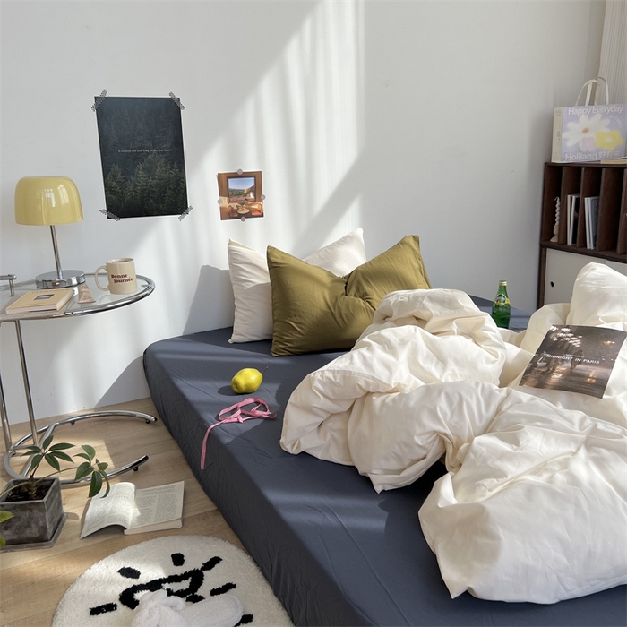 91家纺网 家纺一手货源 找家纺 六巷胡同 2023新款ins博主风三色混搭水洗棉四件套 象牙白藏青