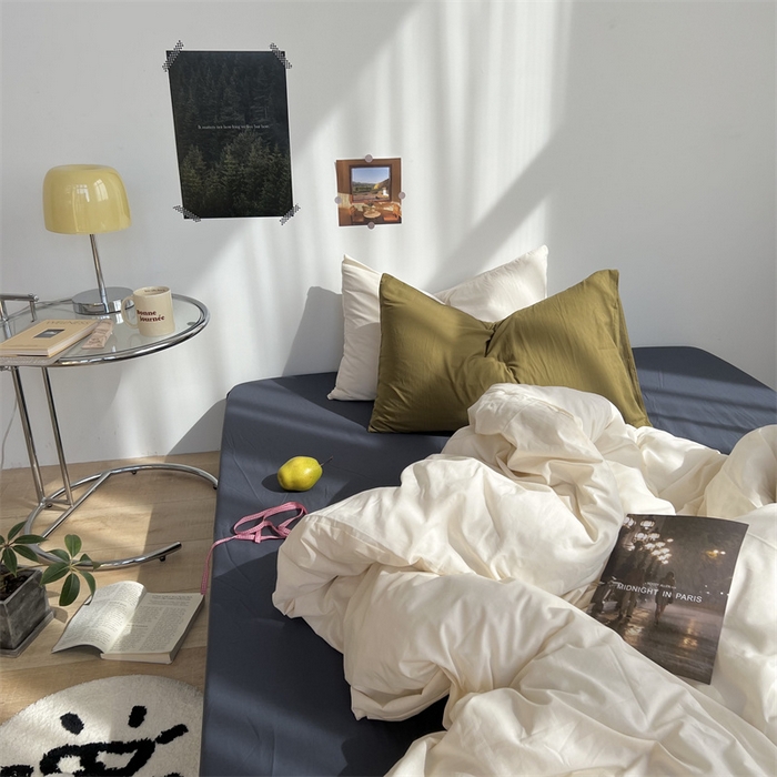 91家纺网 家纺一手货源 找家纺 六巷胡同 2023新款ins博主风三色混搭水洗棉四件套 象牙白藏青