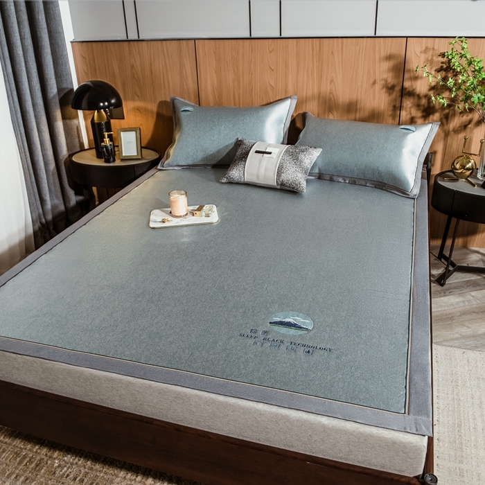 91家纺网 家纺一手货源 找家纺 2023全季家居纯色凉感肌理纹富士款冰丝凉席 富士款-墨绿