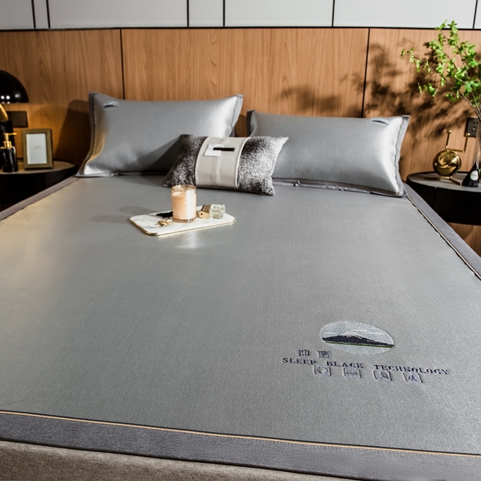 91家纺网 家纺一手货源 找家纺 2023全季家居纯色凉感肌理纹富士款冰丝凉席 富士款-浅咖