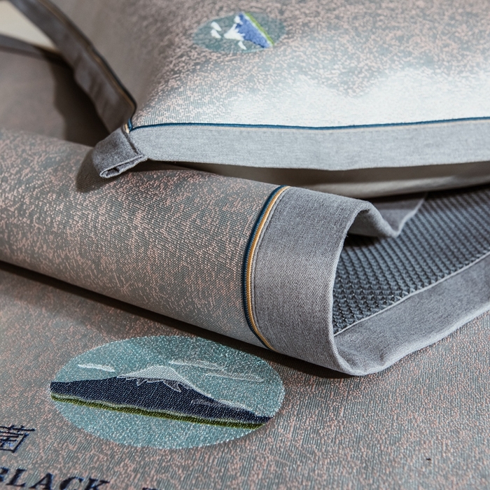 91家纺网 家纺一手货源 找家纺 2023全季家居纯色凉感肌理纹富士款冰丝凉席 富士款-浅粉