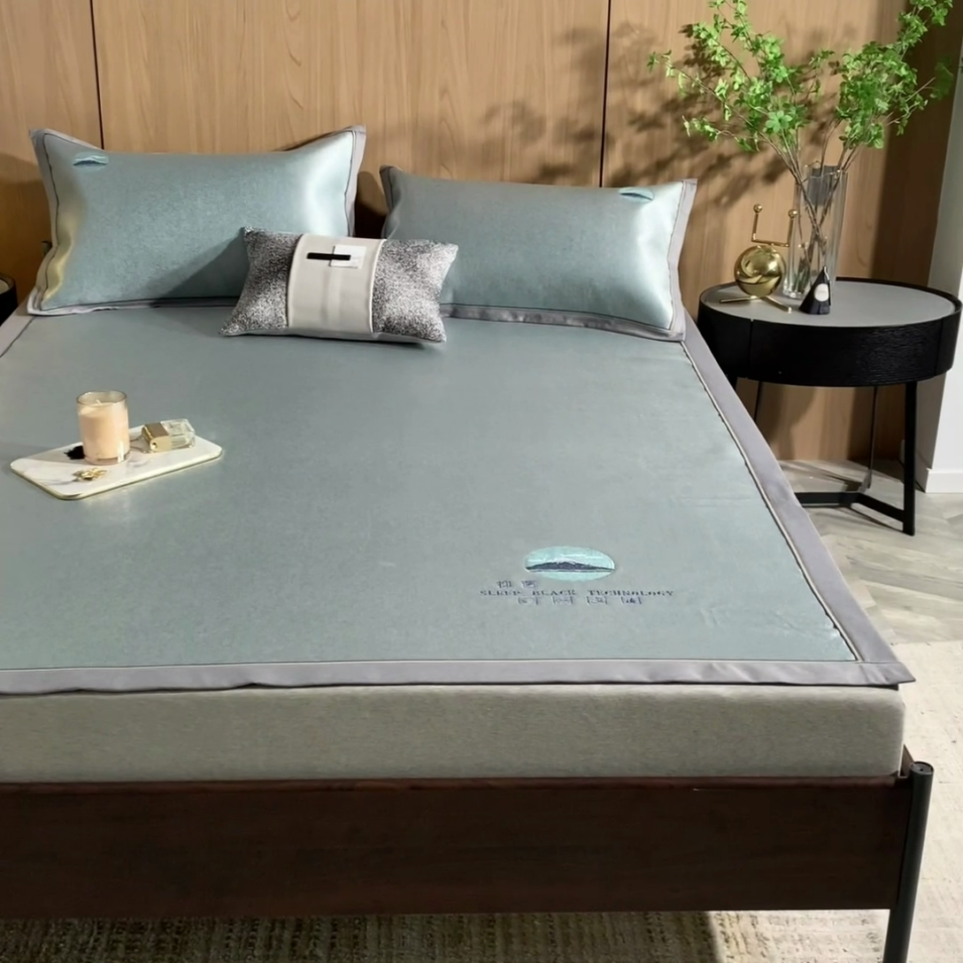 91家纺网 家纺一手货源 找家纺 2023全季家居纯色凉感肌理纹富士款冰丝凉席 富士款-墨绿