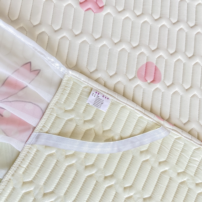 91家纺网 家纺一手货源 找家纺 （总）慕澄 2023新款小版雪纺床裙款乳胶凉席