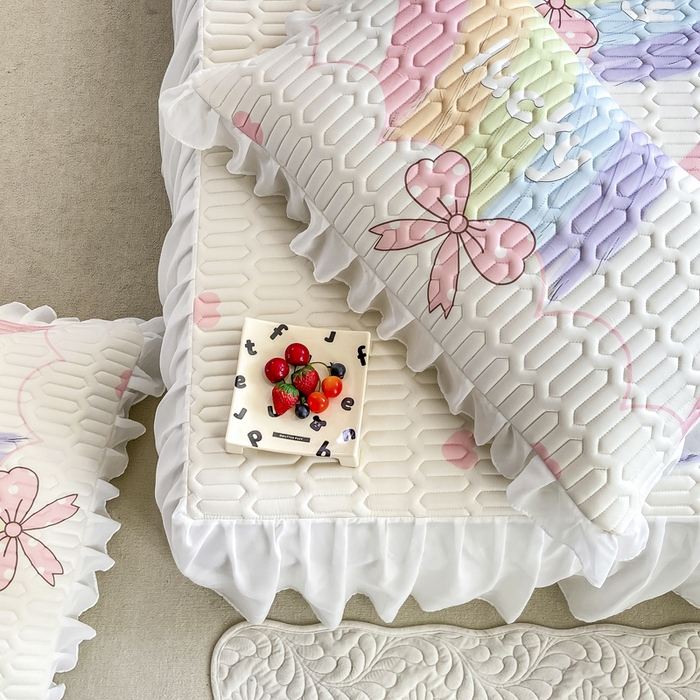 91家纺网 家纺一手货源 找家纺 慕澄 2023新款小版雪纺床裙款乳胶凉席 彩虹