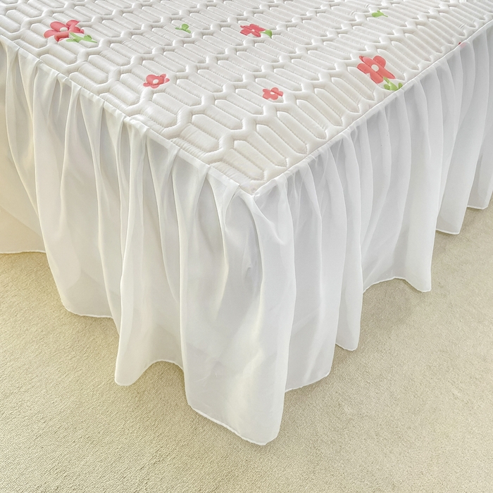 91家纺网 家纺一手货源 找家纺 慕澄 2023新款小版雪纺床裙款乳胶凉席 点点小花