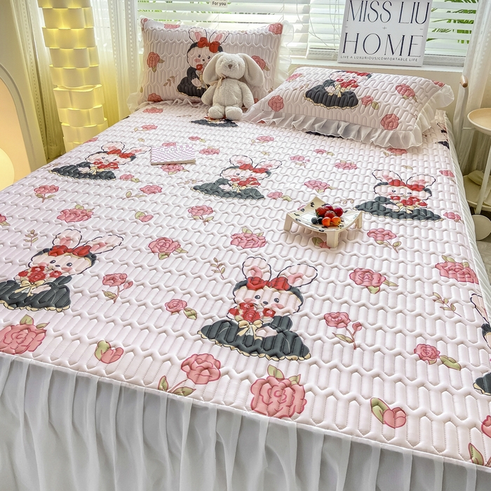 91家纺网 家纺一手货源 找家纺 慕澄 2023新款小版雪纺床裙款乳胶凉席 黑裙兔兔