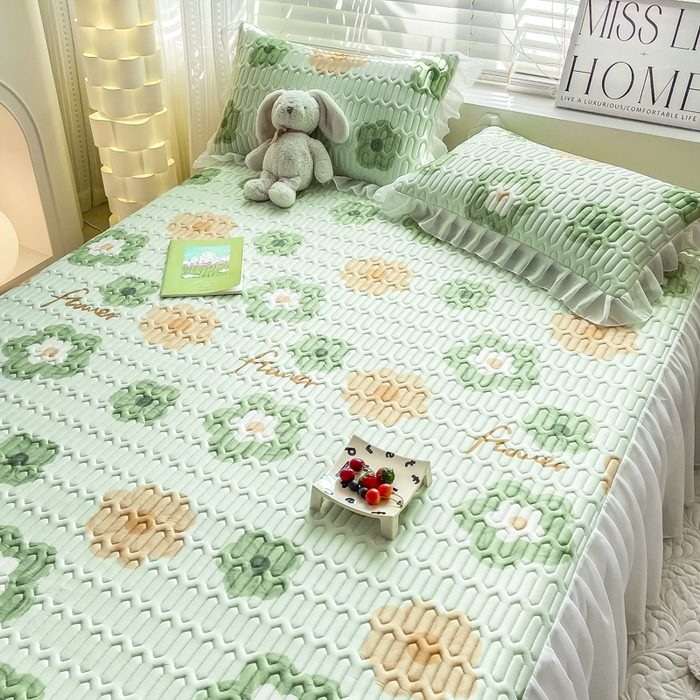 91家纺网 家纺一手货源 找家纺 慕澄 2023新款小版雪纺床裙款乳胶凉席 幻想曲