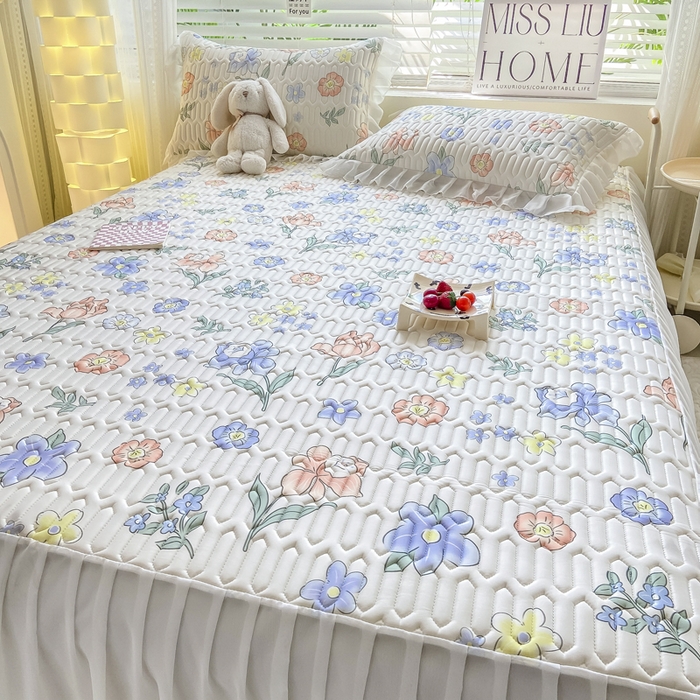 91家纺网 家纺一手货源 找家纺 慕澄 2023新款小版雪纺床裙款乳胶凉席 蓝色花丛