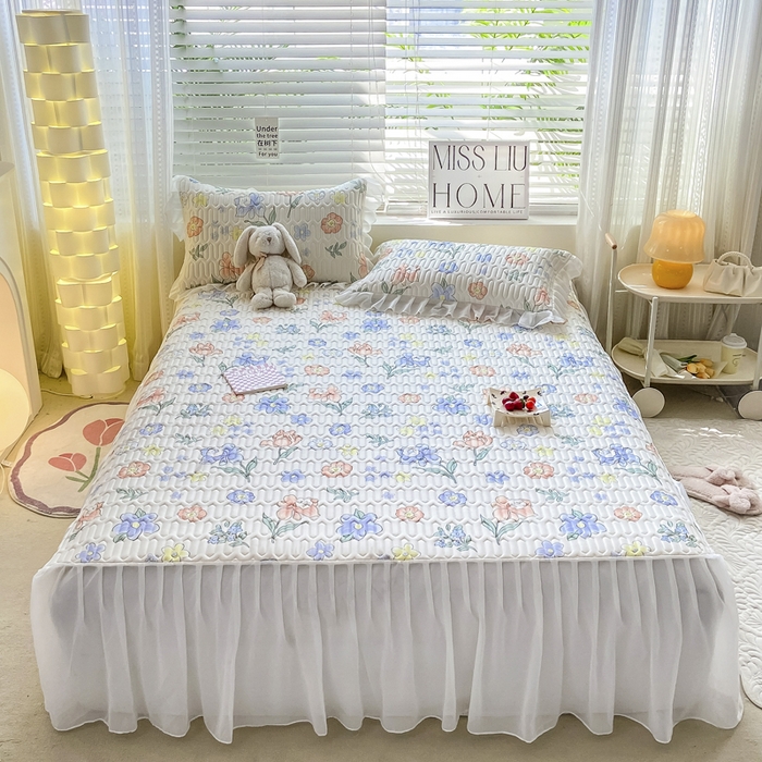 91家纺网 家纺一手货源 找家纺 慕澄 2023新款小版雪纺床裙款乳胶凉席 蓝色花丛