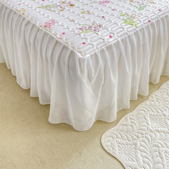 91家纺网 家纺一手货源 找家纺 慕澄 2023新款小版雪纺床裙款乳胶凉席 轻舞飞扬