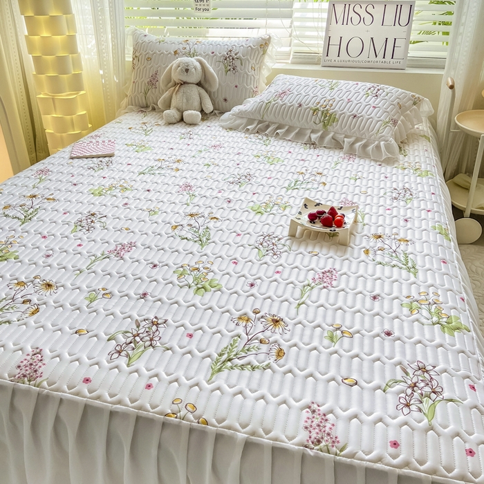 91家纺网 家纺一手货源 找家纺 慕澄 2023新款小版雪纺床裙款乳胶凉席 轻舞飞扬