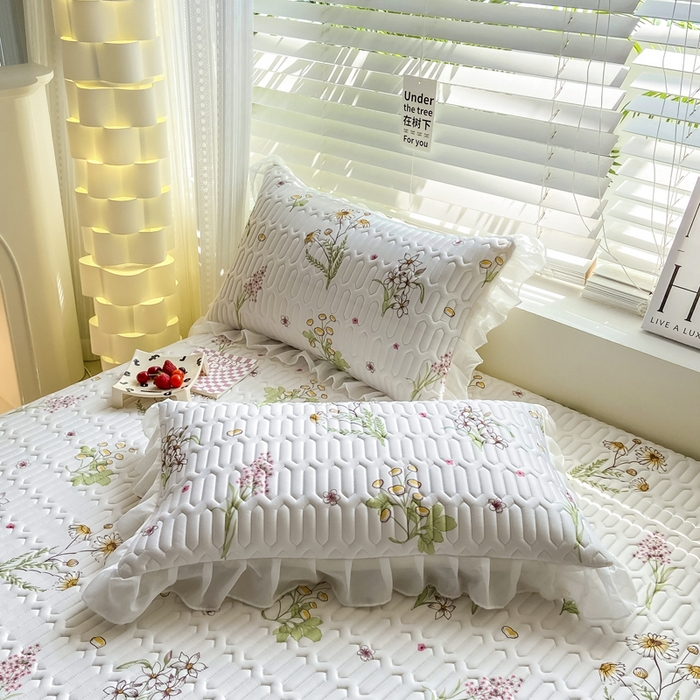 91家纺网 家纺一手货源 找家纺 慕澄 2023新款小版雪纺床裙款乳胶凉席 轻舞飞扬