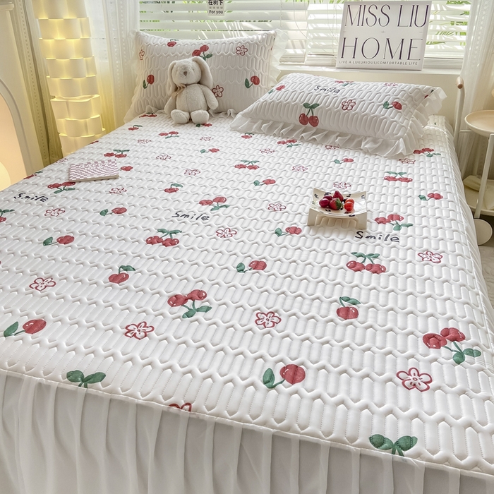 91家纺网 家纺一手货源 找家纺 慕澄 2023新款小版雪纺床裙款乳胶凉席 小樱桃