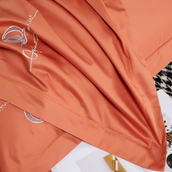 91家纺网 家纺一手货源 找家纺 U品汇 2023新品100支60s长绒棉宽边刺绣花纯棉全棉四件套直播 凯伦-奶油橙