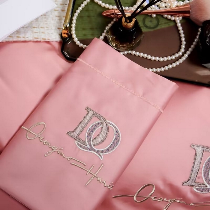 91家纺网 家纺一手货源 找家纺 U品汇 2023新品100支60s长绒棉宽边刺绣花纯棉全棉四件套直播 凯伦-雅黛粉