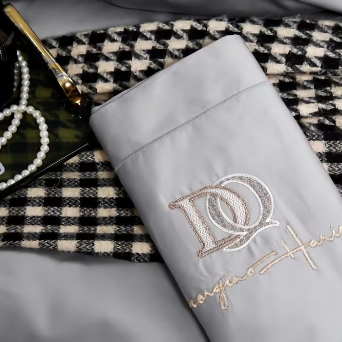 91家纺网 家纺一手货源 找家纺 U品汇 2023新品100支60s长绒棉宽边刺绣花纯棉全棉四件套直播 凯伦-优雅灰