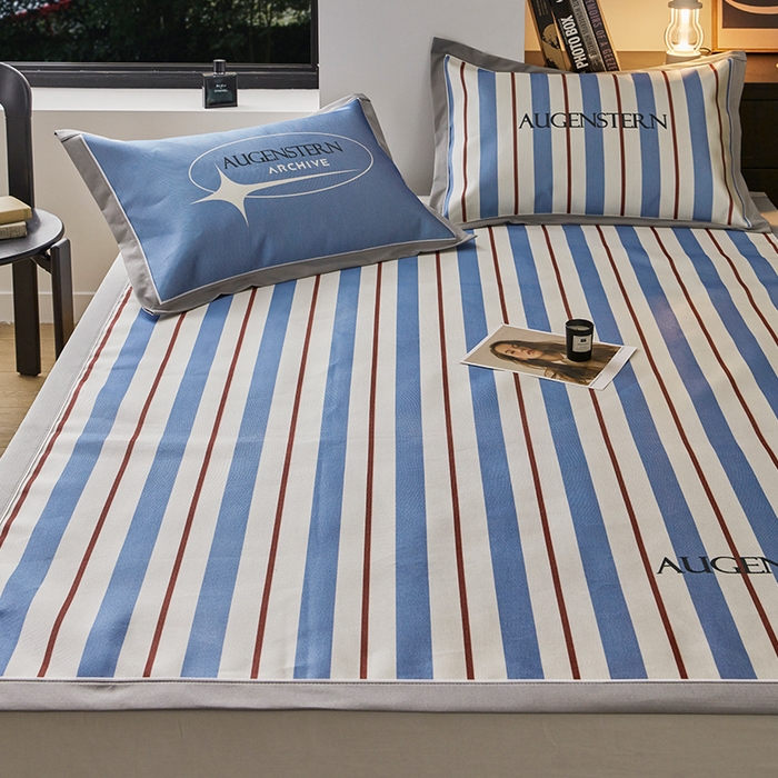 91家纺网 家纺一手货源 找家纺 圆岛家纺 2023夏季A类复古条纹系列高档900D数码印花冰丝凉席 海蓝细条