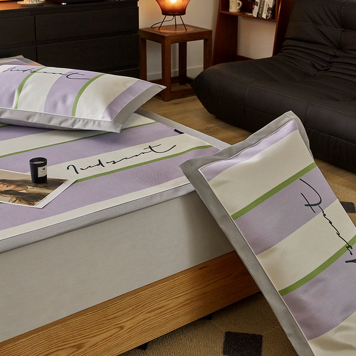 91家纺网 家纺一手货源 找家纺 圆岛家纺 2023夏季A类复古条纹系列高档900D数码印花冰丝凉席 香芋奶提