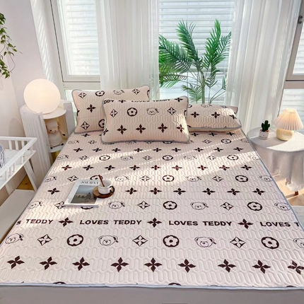 91家纺网 家纺一手货源 找家纺 （总）玖琳家纺 2023新款皇家正品全尺寸折叠床单款乳胶凉席三件套