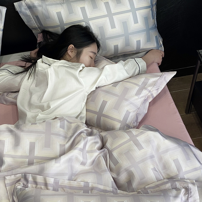 91家纺网 家纺一手货源 找家纺 （总）优悦 2023新款冰丝印花四件套澜玉丛境