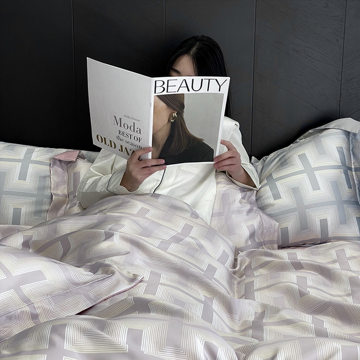 91家纺网 家纺一手货源 找家纺 （总）优悦 2023新款冰丝印花四件套澜玉丛境