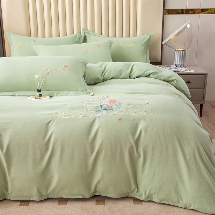 91家纺网 家纺一手货源 找家纺 优姿家纺 2024新款锦棉绣花四件套吊边床单一字绣枕套套件-锦绣花园 锦绣花园-翠绿