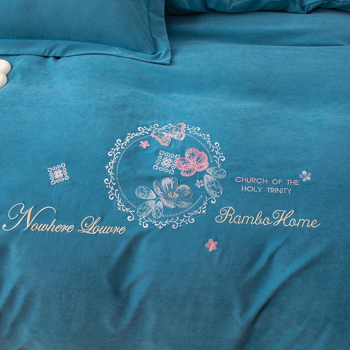 91家纺网 家纺一手货源 找家纺 优姿家纺 2024新款锦棉绣花四件套吊边床单一字绣枕套套件-锦绣花园 锦绣花园-绿