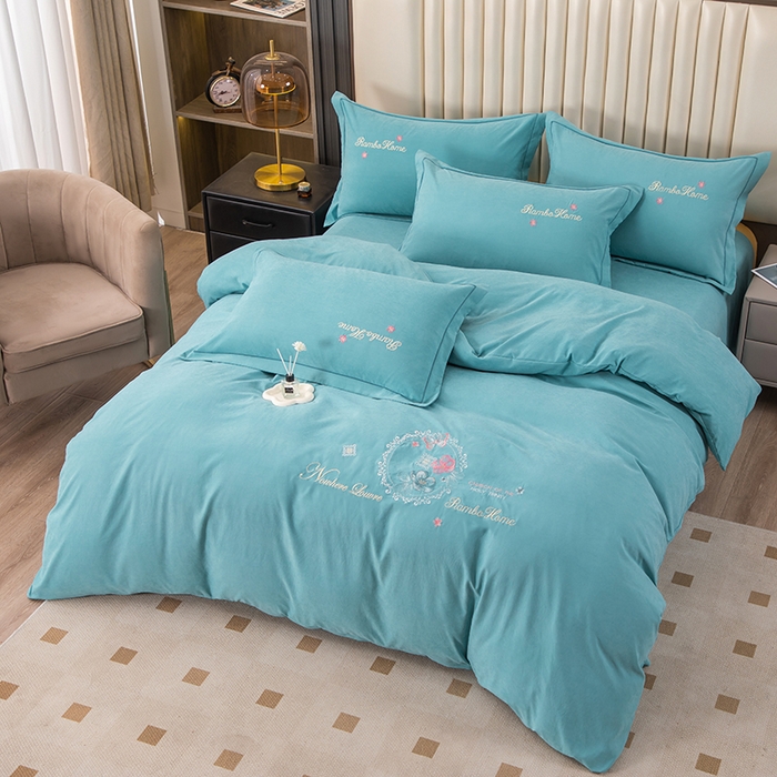 91家纺网 家纺一手货源 找家纺 优姿家纺 2024新款锦棉绣花四件套吊边床单一字绣枕套套件-锦绣花园 锦绣花园-浅绿