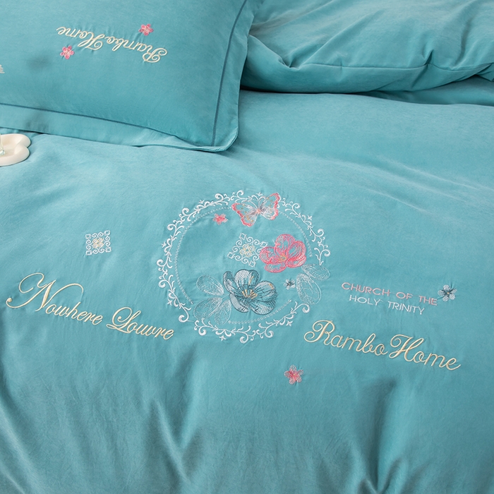 91家纺网 家纺一手货源 找家纺 优姿家纺 2024新款锦棉绣花四件套吊边床单一字绣枕套套件-锦绣花园 锦绣花园-浅绿