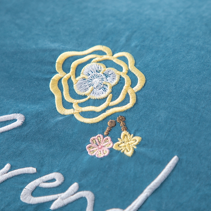 91家纺网 家纺一手货源 找家纺 优姿家纺 2024新款锦棉绣花四件套吊边床单一字绣枕套套件-雅韵 雅韵-绿