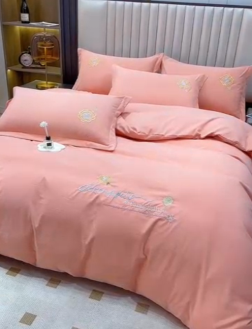 91家纺网 家纺一手货源 找家纺 优姿家纺 2024新款锦棉绣花四件套吊边床单一字绣枕套套件-雅韵 雅韵-橙