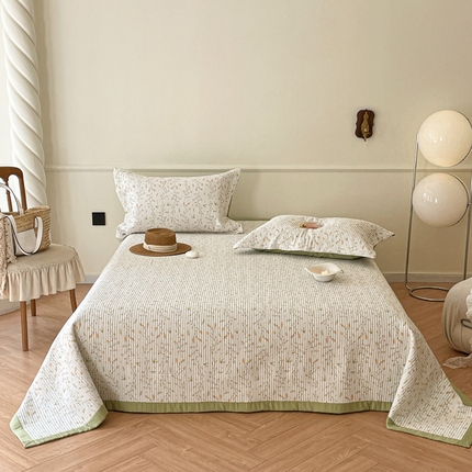 91家纺网 家纺一手货源 找家纺 上喜热卖一面印花天丝一面纯色天丝夹棉床盖三件套 安妮