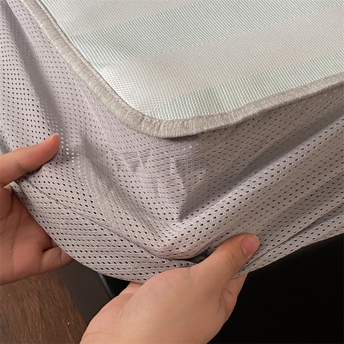 91家纺网 家纺一手货源 找家纺 三味舒屋 2025新款凉感抗菌防螨印花冰丝养生席床笠款 熊宝