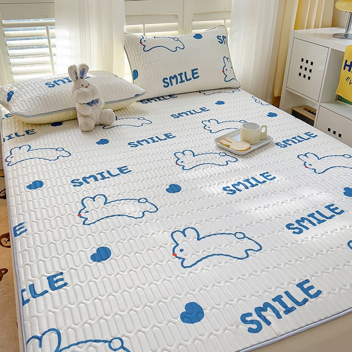 91家纺网 家纺一手货源 找家纺 木堇家居 2023新款乳胶凉席 微笑兔