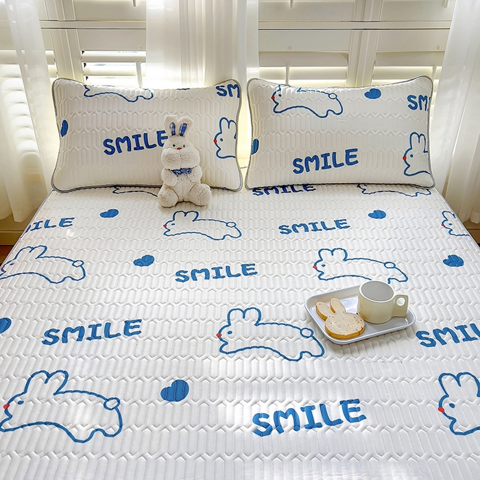 91家纺网 家纺一手货源 找家纺 木堇家居 2023新款乳胶凉席 微笑兔