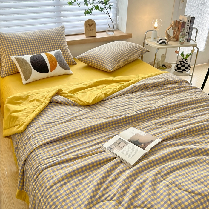 91家纺网 家纺一手货源 找家纺 三沁 2024新款春夏全棉色织水洗棉大豆夏被四件套 SM-紫黄小格