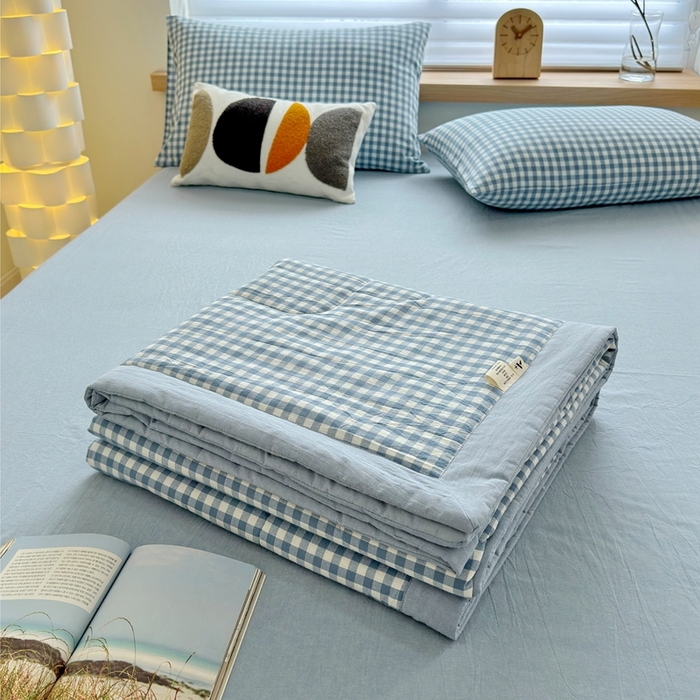 91家纺网 家纺一手货源 找家纺 三沁 2024新款春夏全棉色织水洗棉大豆夏被四件套 SM-蓝小格