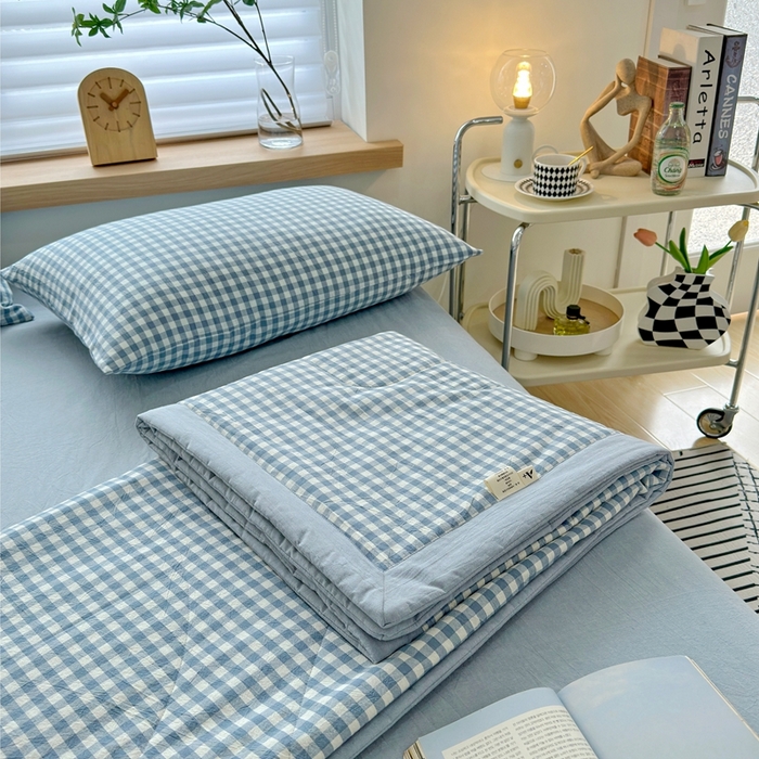 91家纺网 家纺一手货源 找家纺 三沁 2024新款春夏全棉色织水洗棉大豆夏被四件套 SM-蓝小格