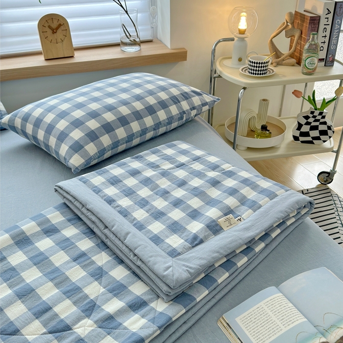 91家纺网 家纺一手货源 找家纺 三沁 2024新款春夏全棉色织水洗棉大豆夏被四件套 SM-蓝白中格