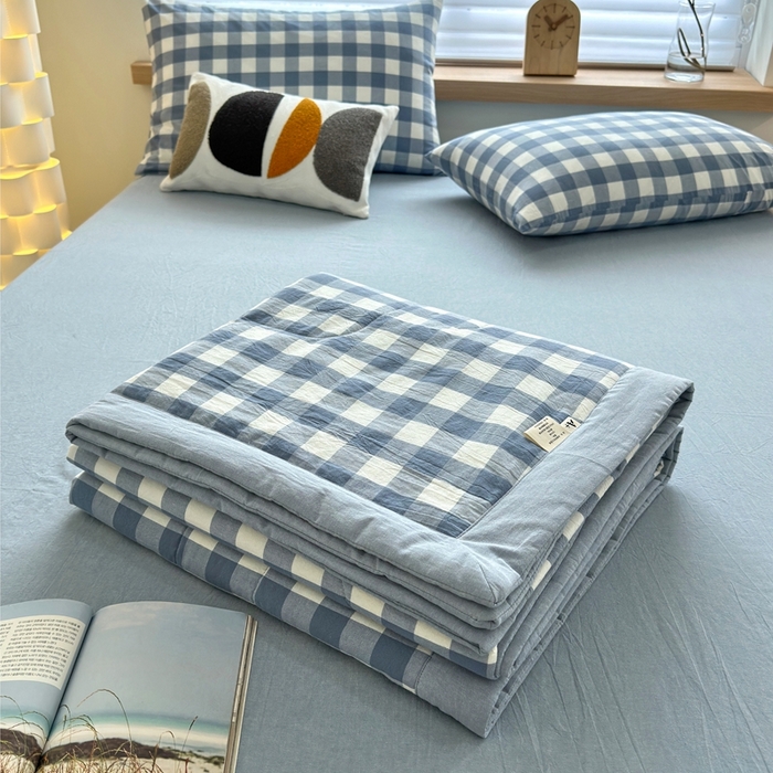 91家纺网 家纺一手货源 找家纺 三沁 2024新款春夏全棉色织水洗棉大豆夏被四件套 SM-蓝白中格