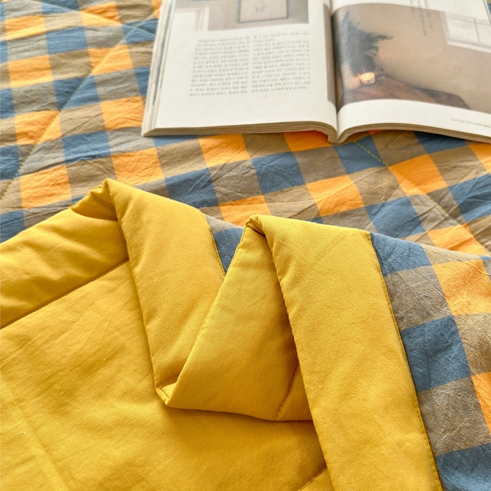 91家纺网 家纺一手货源 找家纺 三沁 2024新款春夏全棉色织水洗棉大豆夏被四件套 SM-蓝黄中格