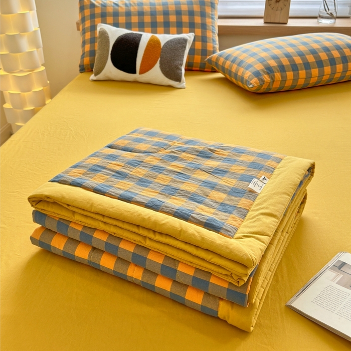 91家纺网 家纺一手货源 找家纺 三沁 2024新款春夏全棉色织水洗棉大豆夏被四件套 SM-蓝黄中格