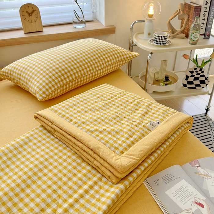 91家纺网 家纺一手货源 找家纺 三沁 2024新款春夏全棉色织水洗棉大豆夏被四件套 SM-黄小格