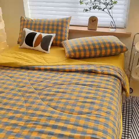 91家纺网 家纺一手货源 找家纺 三沁 2024新款春夏全棉色织水洗棉大豆夏被四件套 SM-蓝黄中格