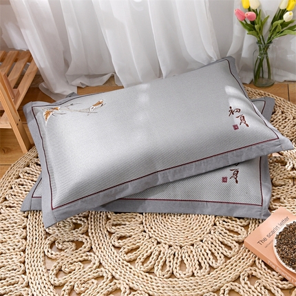 织布人 2023新款冰藤冰丝凉席枕头夏凉枕荞麦枕头枕芯48*74 冰藤初夏银灰