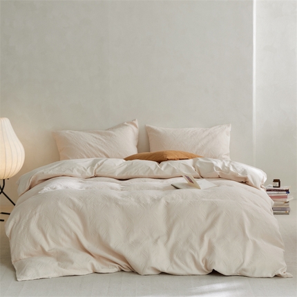 91家纺网 家纺一手货源 找家纺 （总）名品优仓 2023新款全棉三层纱浮雕提花四件套-思语