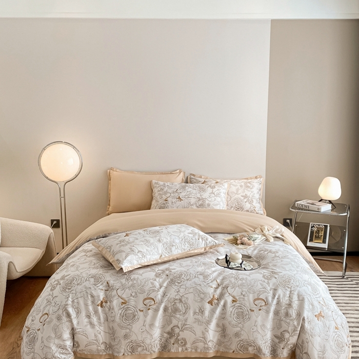 91家纺网 家纺一手货源 找家纺 （总）秀色 2025新款50支贡缎长绒棉床上四件套数码印花被套轻奢高级感床品 初春日-香槟金