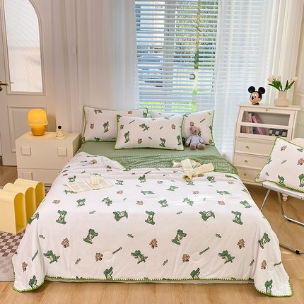 91家纺网 家纺一手货源 找家纺 花漾 2024新款A类针织棉凉感丝夏被凉席四件套自然光 小鳄鱼