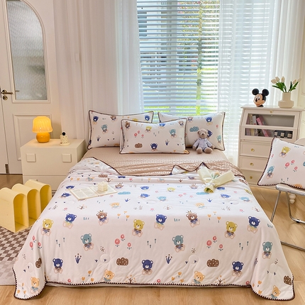 91家纺网 家纺一手货源 找家纺 花漾 2024新款A类针织棉凉感丝夏被凉席四件套自然光 皇冠小熊