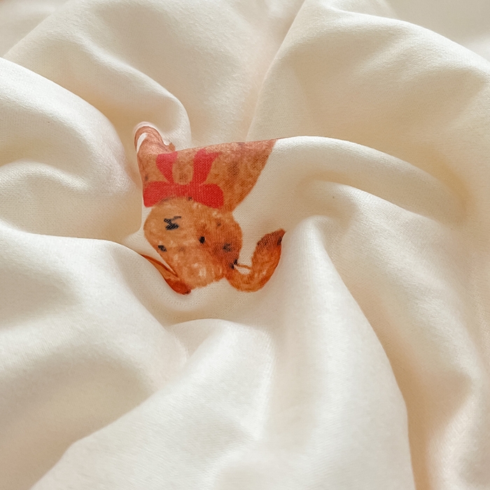 91家纺网 家纺一手货源 找家纺 （总）桃子 2023新款A类ins高品质小清新花卉卡通牛奶丝针织棉夏被